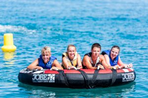 Freizeitaktivitäten auf dem Wasser